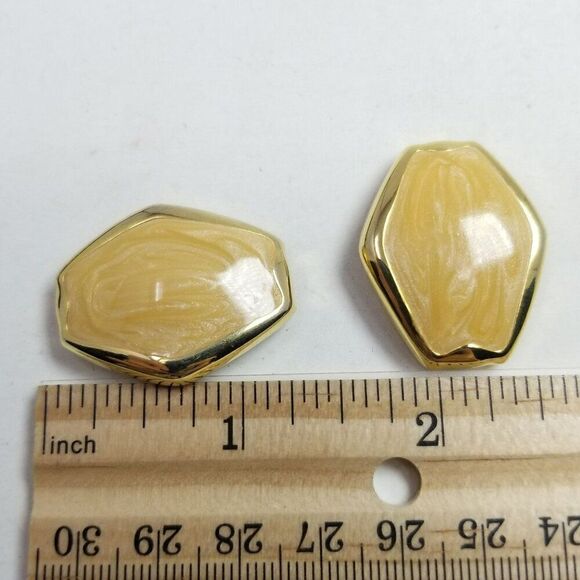 Vintage Cream Enamel Gold Tone Clip On Earrings, Retro 80s Style, Estate - Picture 4 of 6